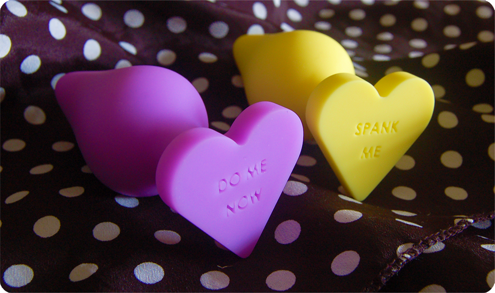 Review Blush Novelties Naughty Candy Heart Plug Princess Previews