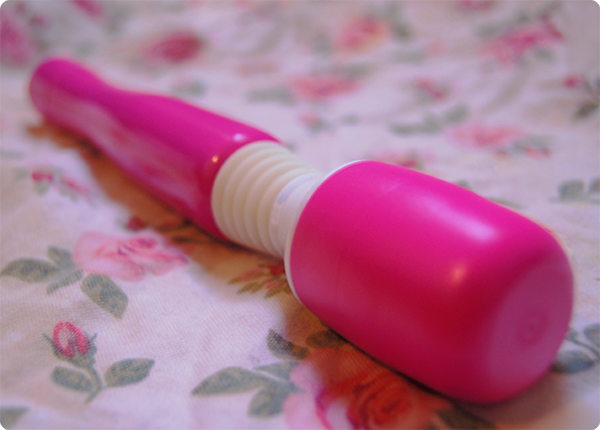 Pipedream Wanachi Mini Massager