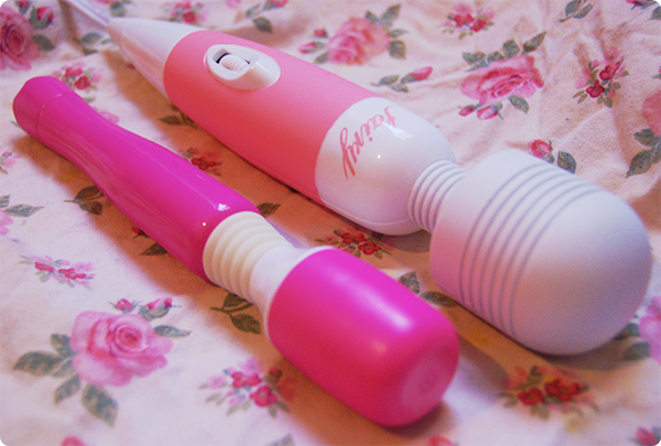 Pipedream Wanachi Mini Massager