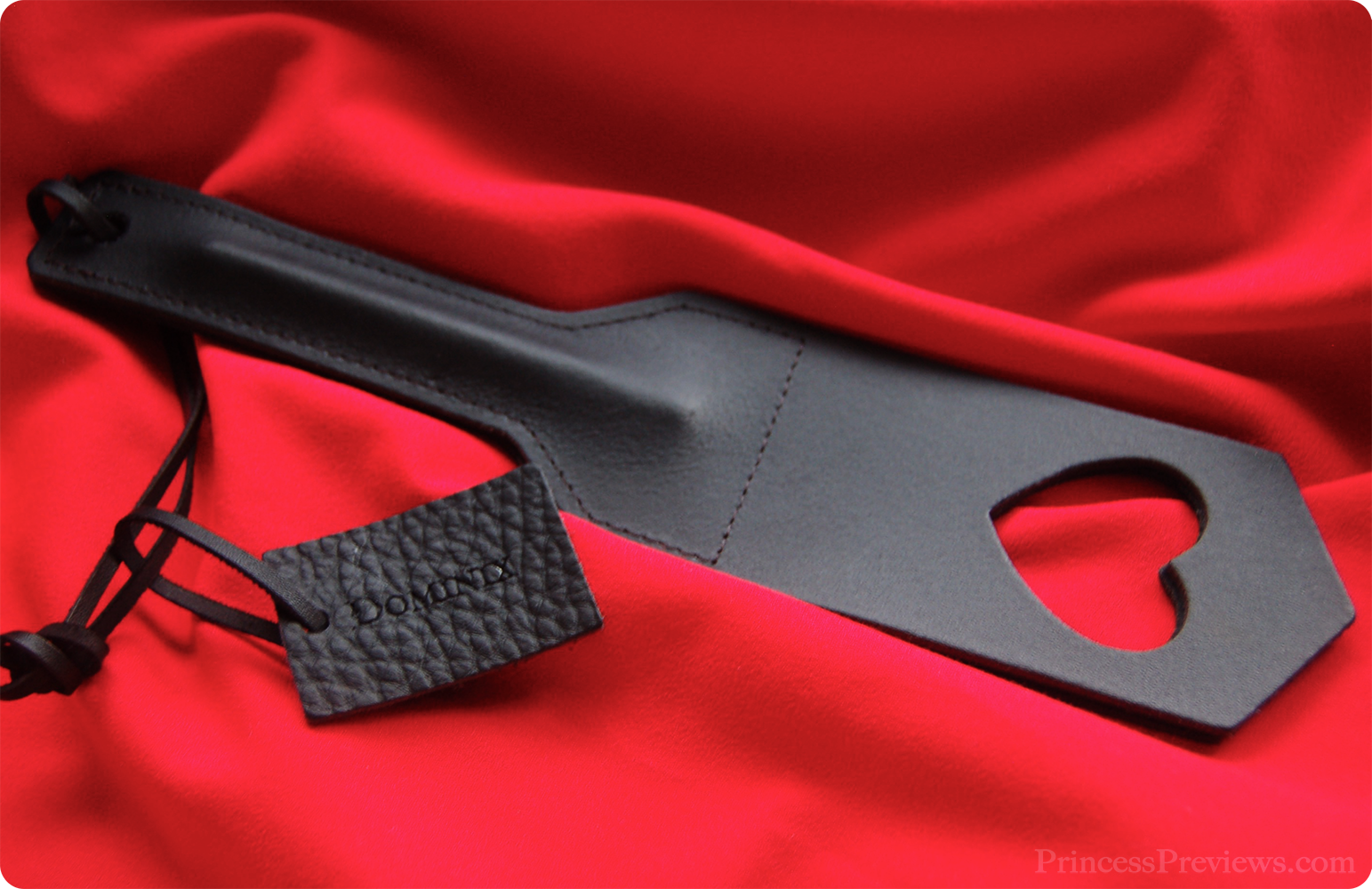 DOMINIX Deluxe Leather Heart Slapper Paddle