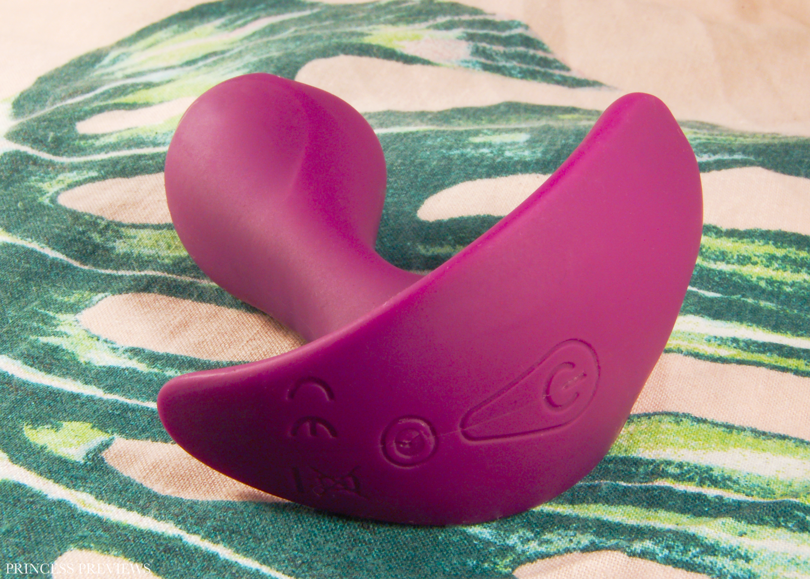 Bestvibe Remote Wearable Vibrator - Buttons