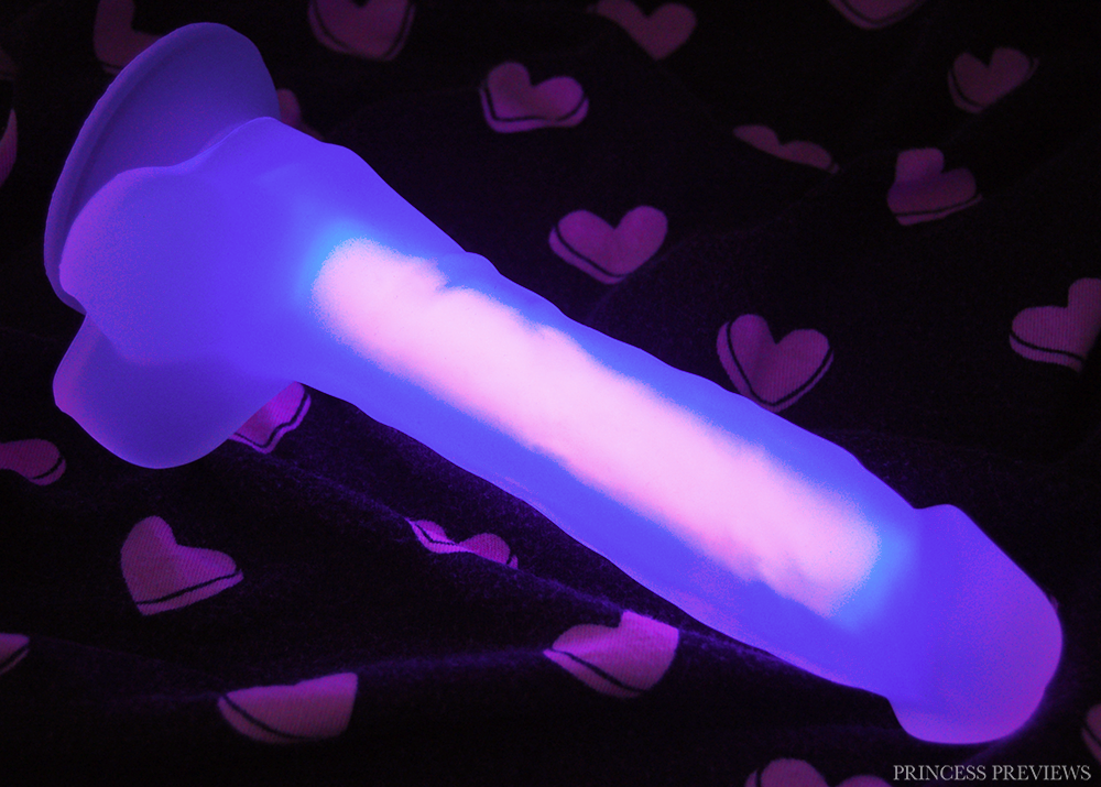 Lovehoney Glow-in-the-Dark Dildo Lights Off