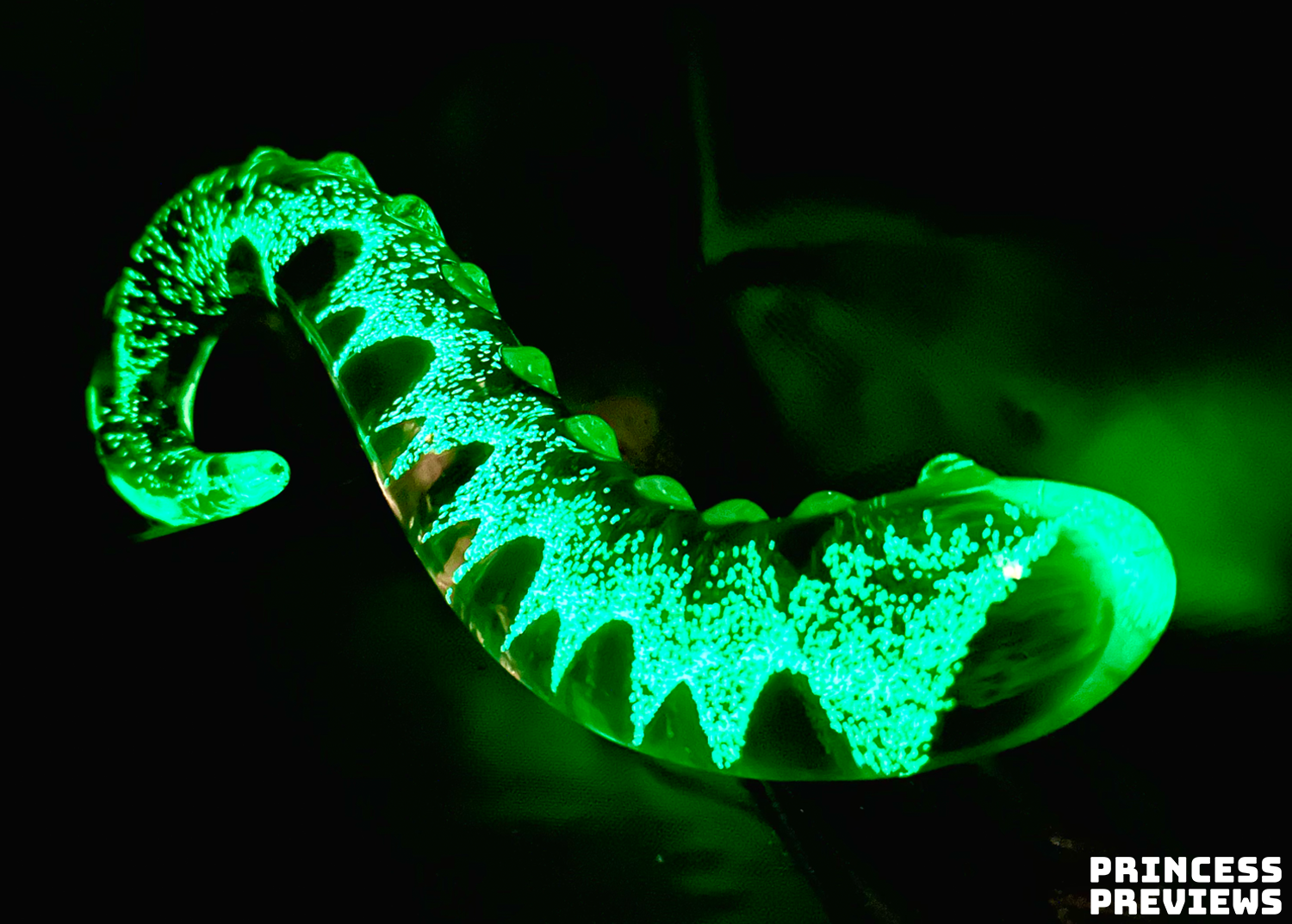 Funzze Glass Tentacle glow-in-the-dark